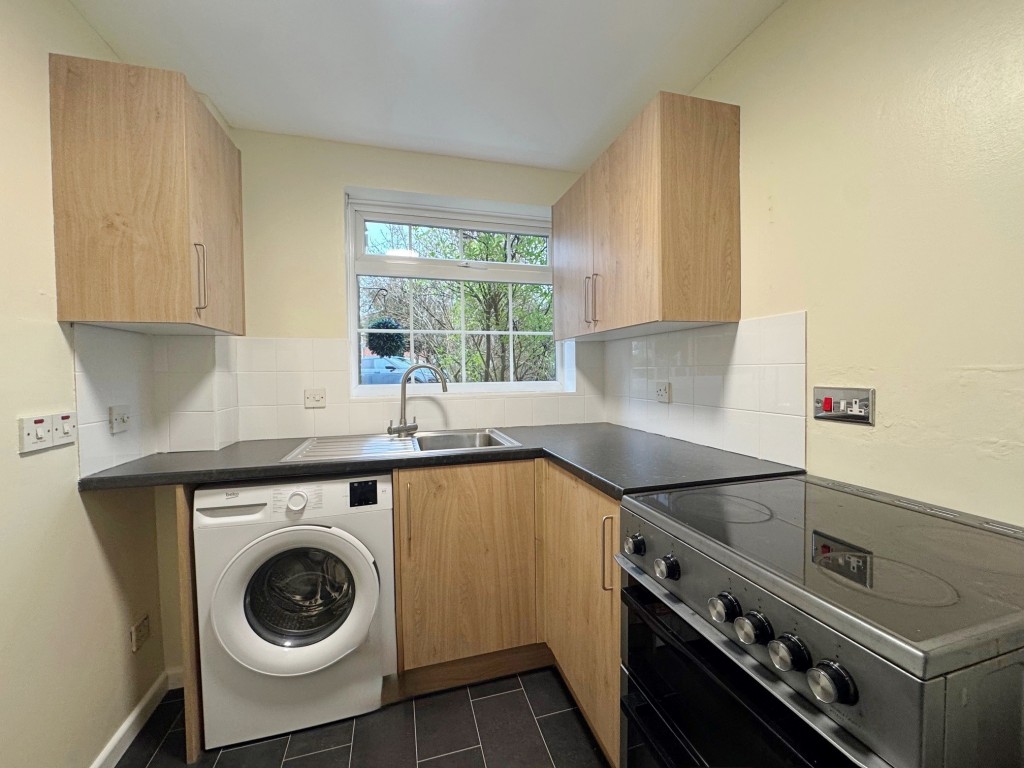 Ebourne Close, Kenilworth