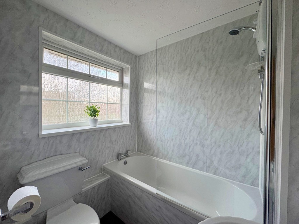 Ebourne Close, Kenilworth