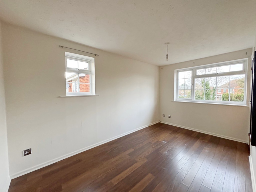 Ebourne Close, Kenilworth