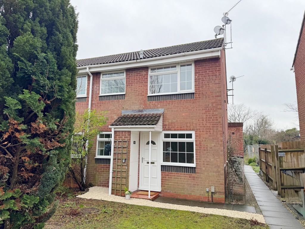 Ebourne Close, Kenilworth