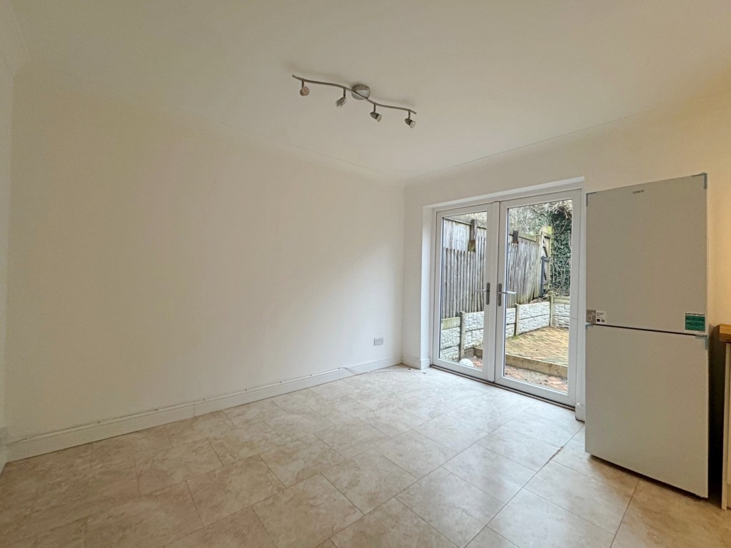 Redfern Avenue, Kenilworth