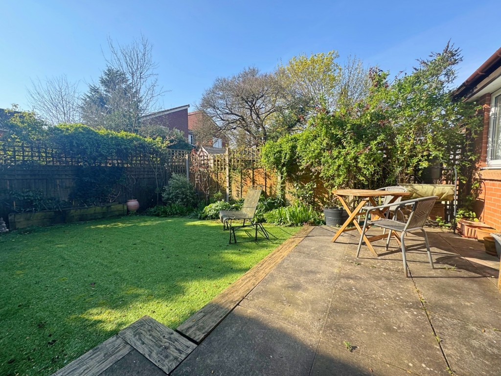 Ashdene Gardens, Kenilworth
