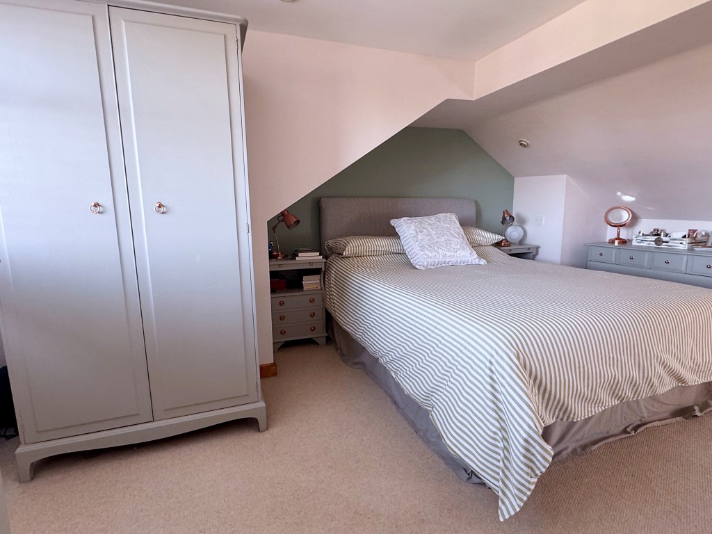 Queens Close, Kenilworth