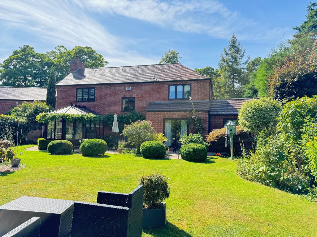 Warwick Road, Kenilworth