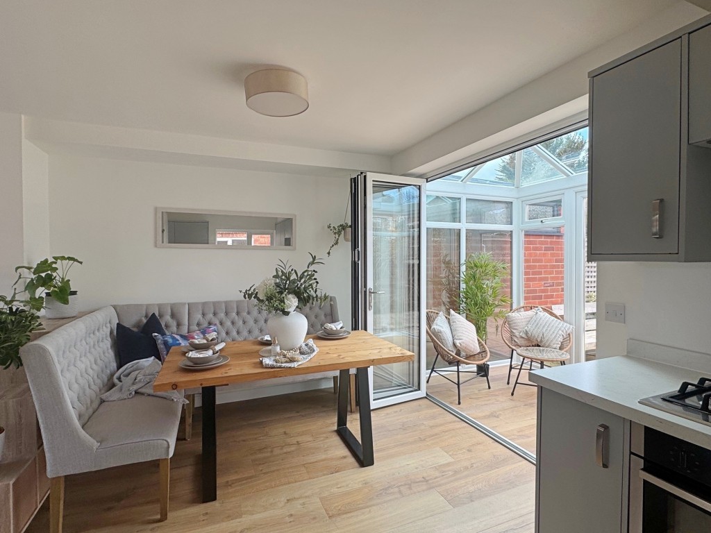 St. Nicholas Avenue, Kenilworth