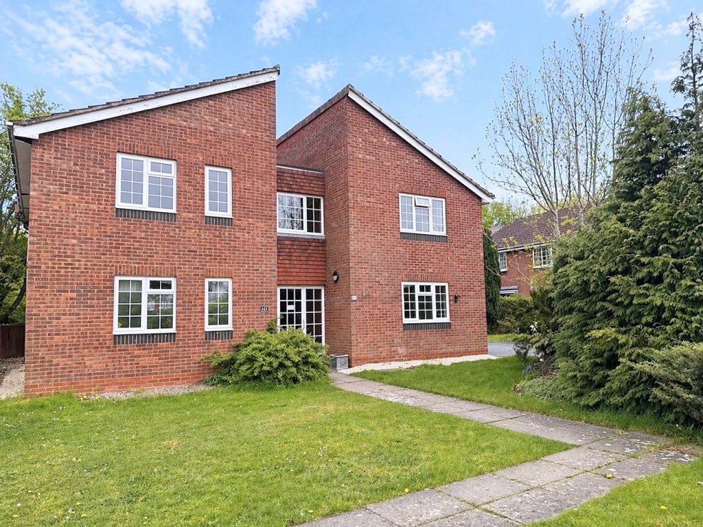 Ebourne Close, Kenilworth