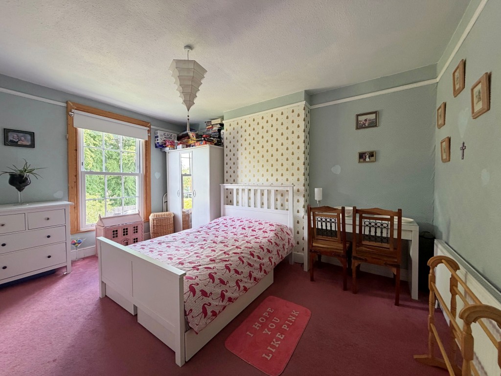 Warwick Road, Kenilworth
