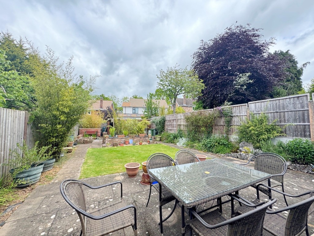 Priorsfield Road, Kenilworth