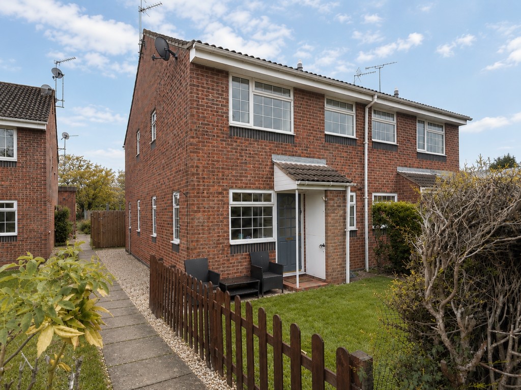 Ebourne Close, Kenilworth