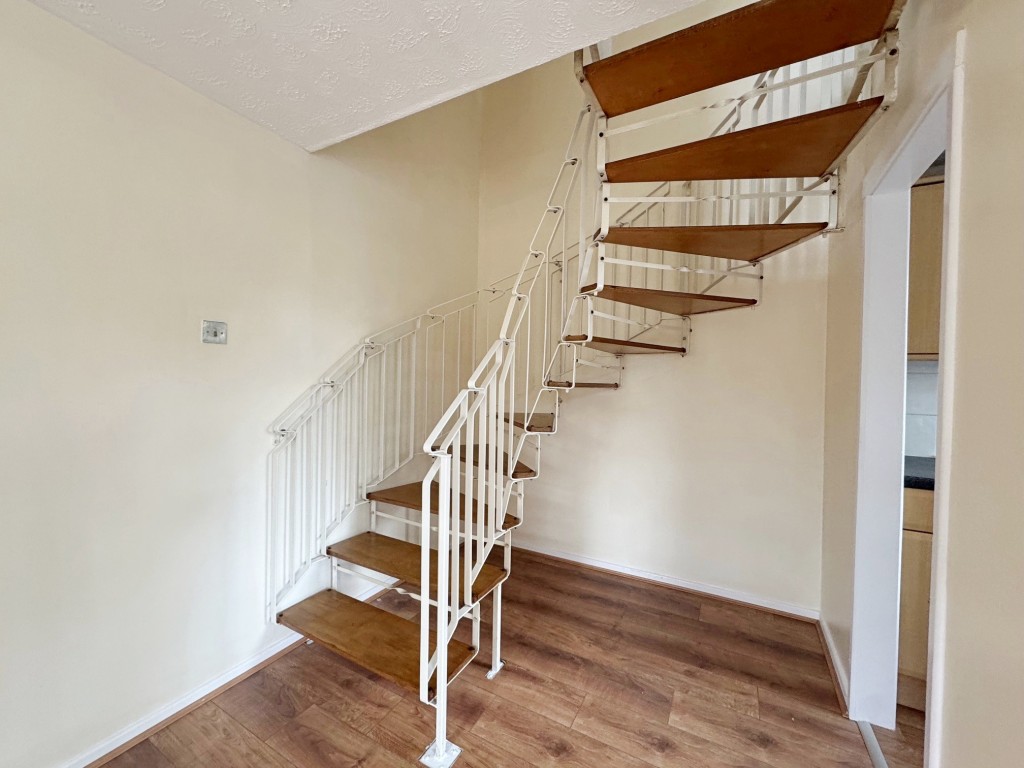 Ebourne Close, Kenilworth