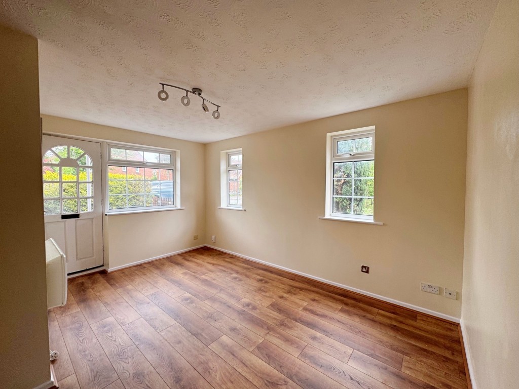Ebourne Close, Kenilworth