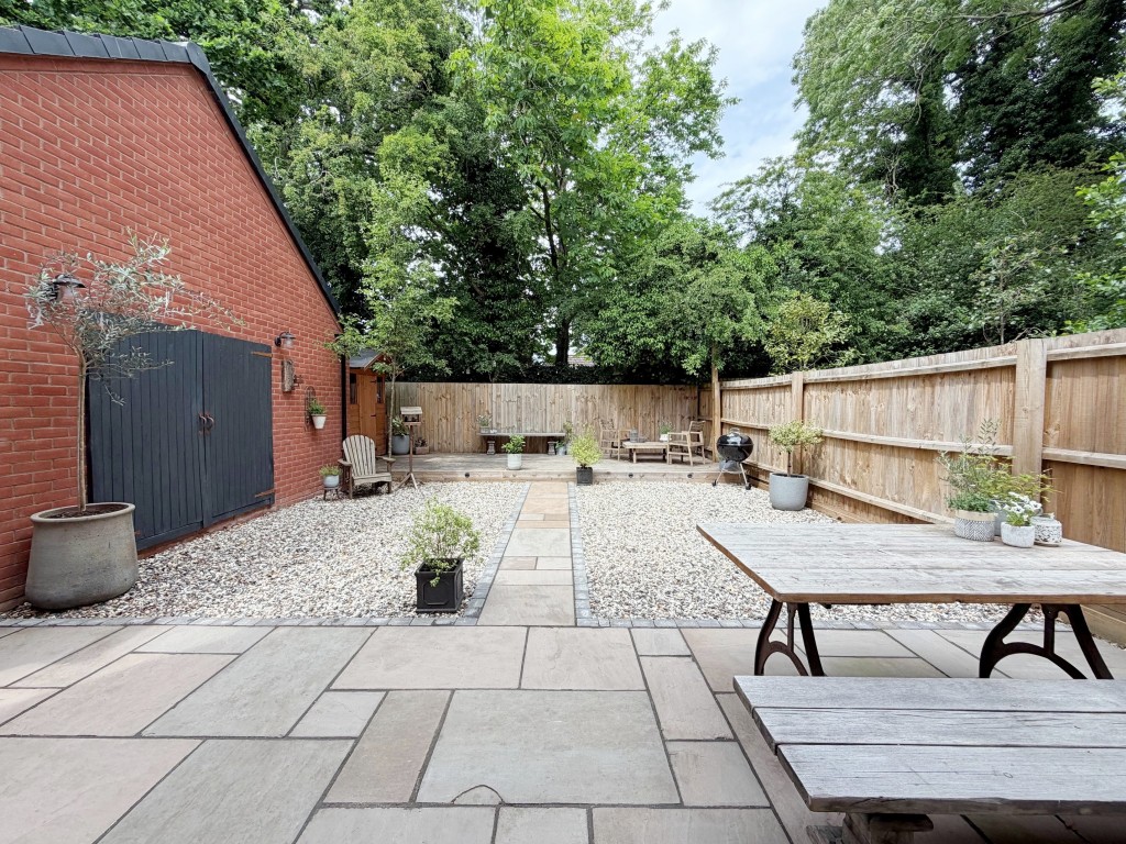 Hewitt Close, Kenilworth