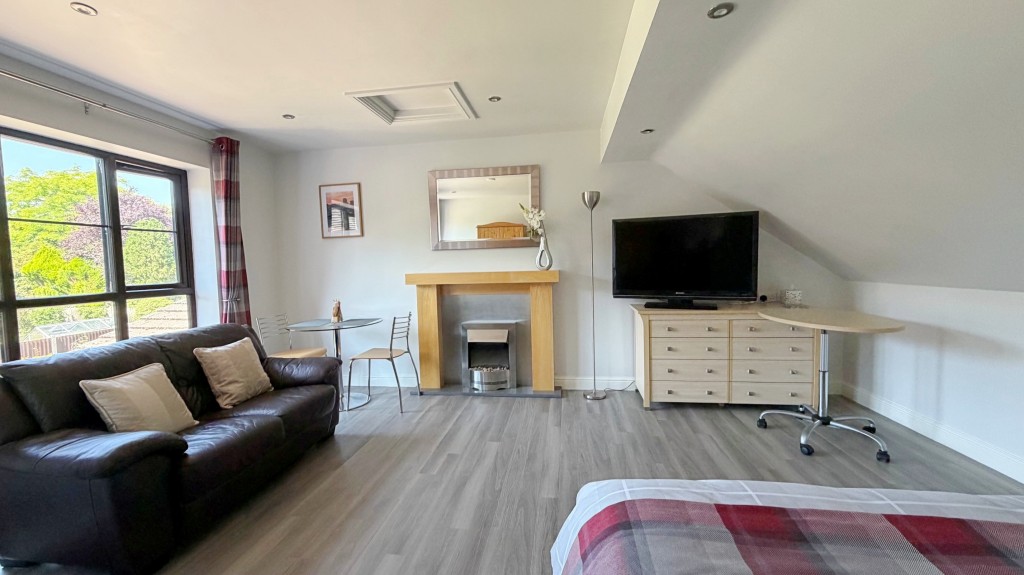 Bullimore Grove, Kenilworth