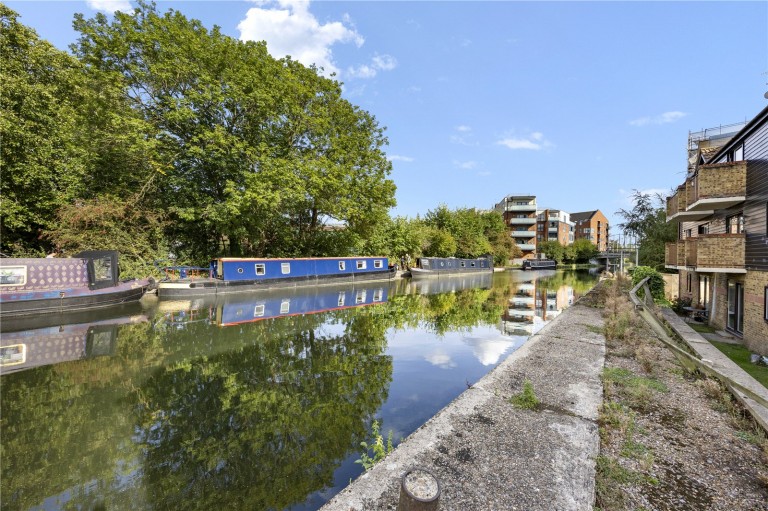 Bentinck Road, Yiewsley, West Drayton