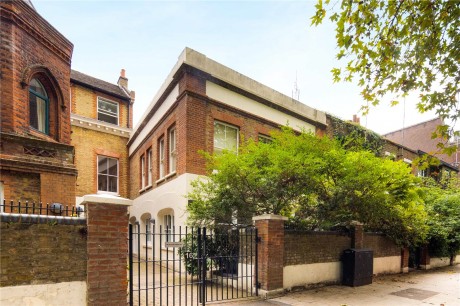 University House, E2