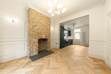 Pixley Street, E14