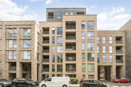 Thomas Road, E14