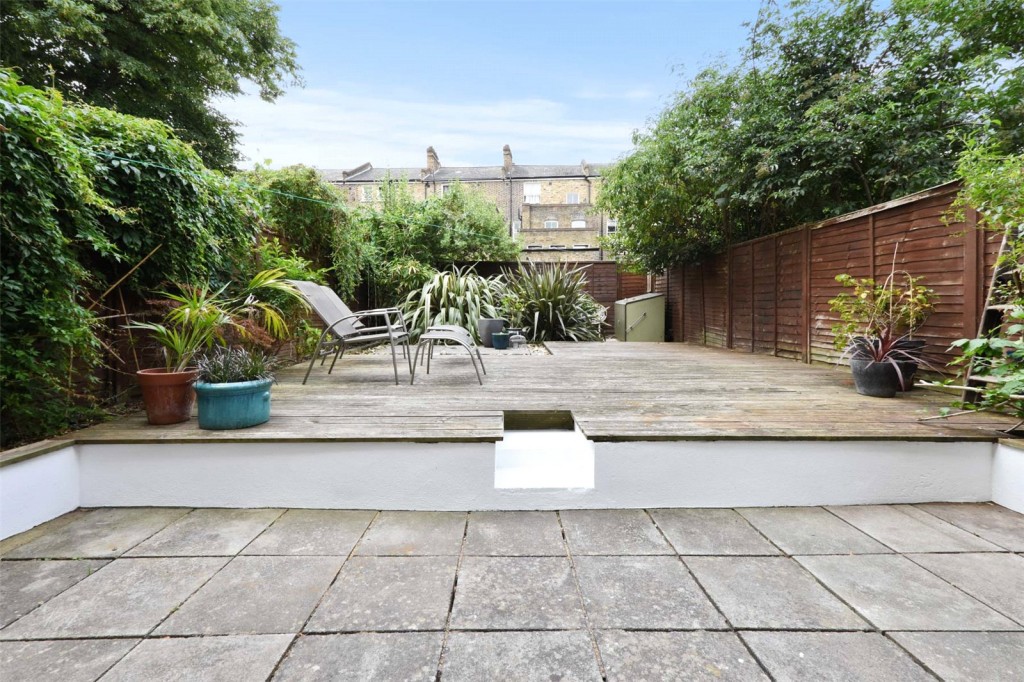 Image for Navarino Road, E8