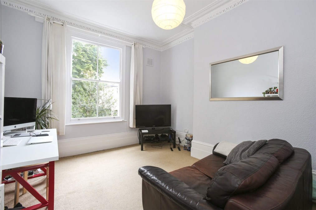 Navarino Road, E8