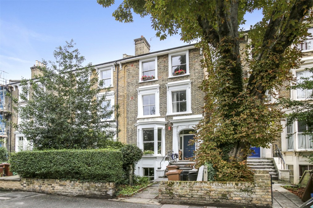 Navarino Road, E8