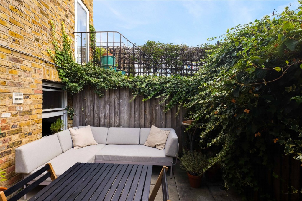 Image for Clifden Road, E5