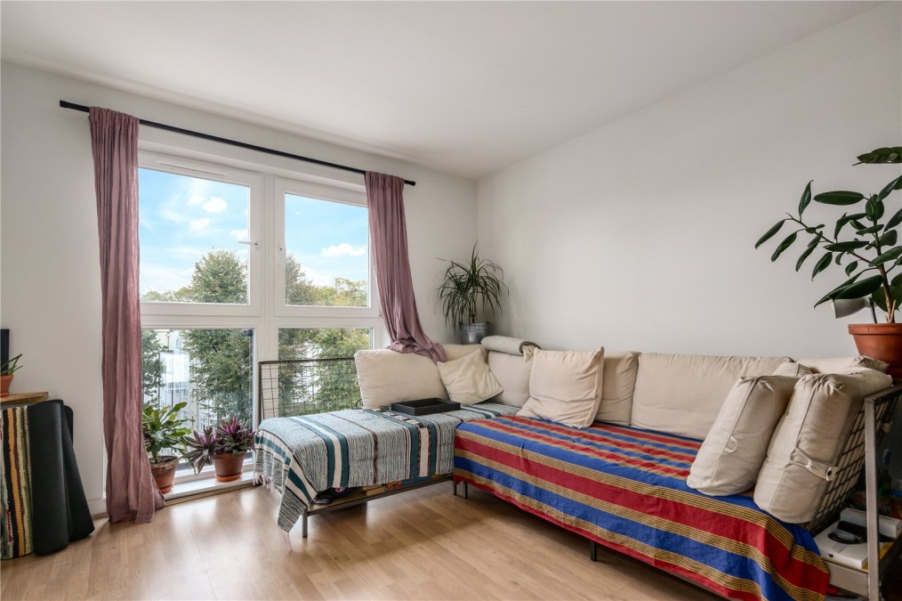 Jacob House, E8