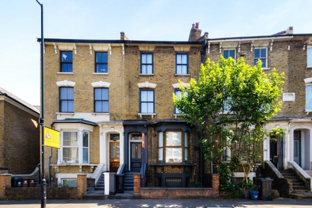 Cricketfield Road, E5