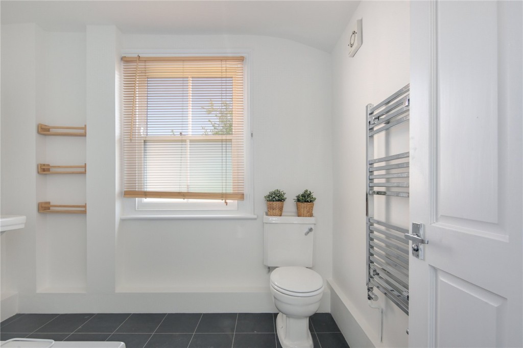 Image for Roding Road, E5