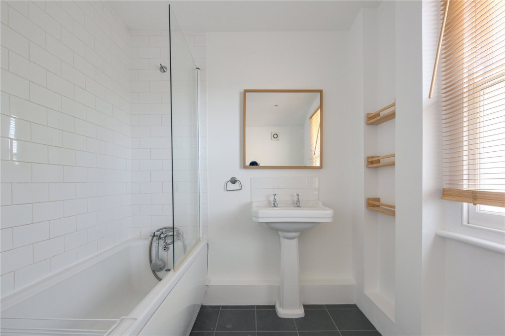 Image for Roding Road, E5