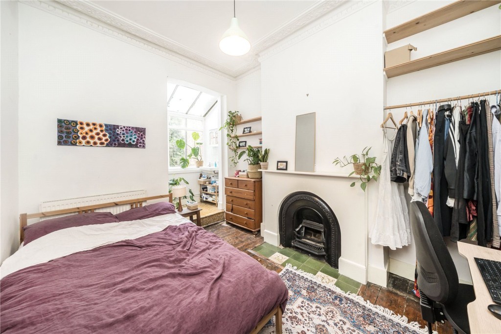 Image for Clapton Passage, E5