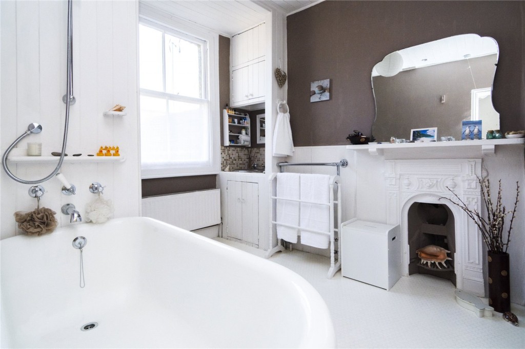 Image for Sylvester Path, E8