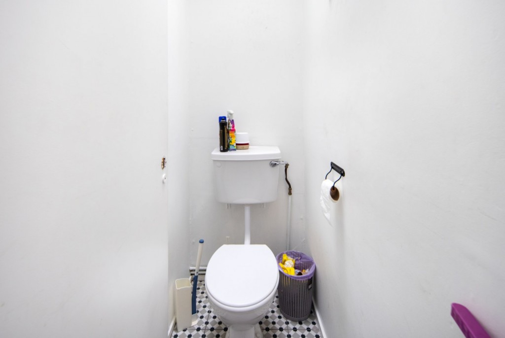 Image for Knights Close, E9