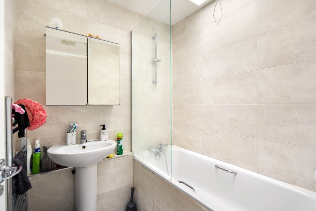 Image for Knights Close, E9