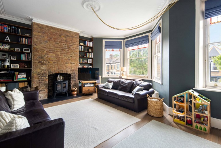 Mildenhall Road, E5