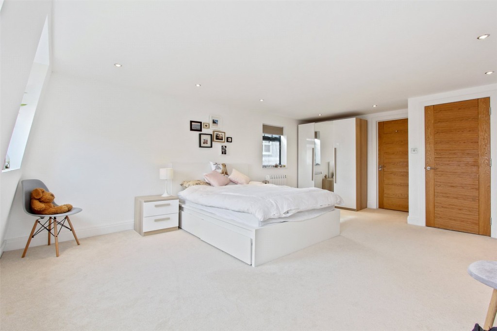 Image for Shore Road, E9