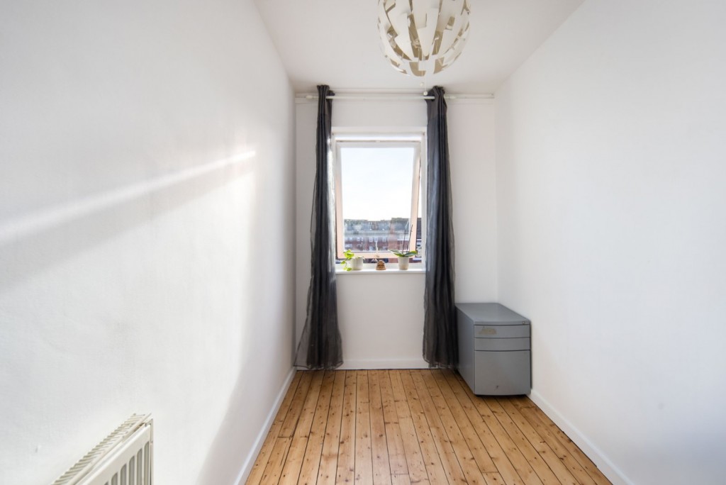 Image for Inver Close, E5