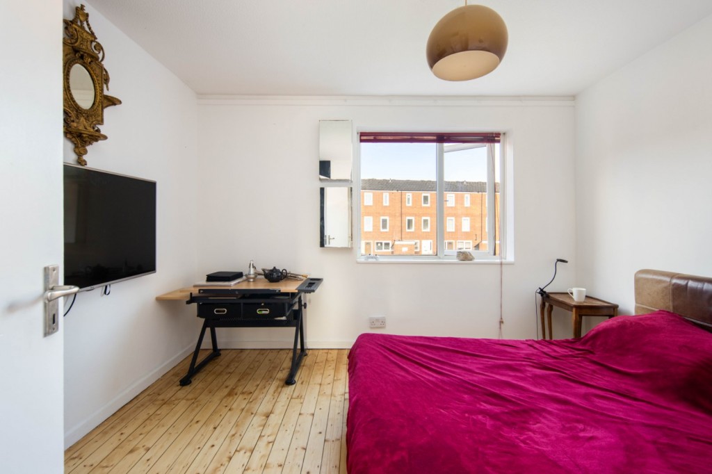 Image for Inver Close, E5