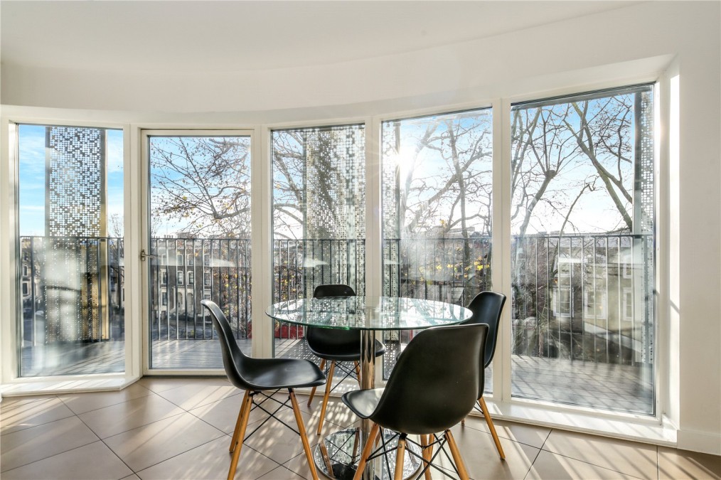 Atkins Square, E8