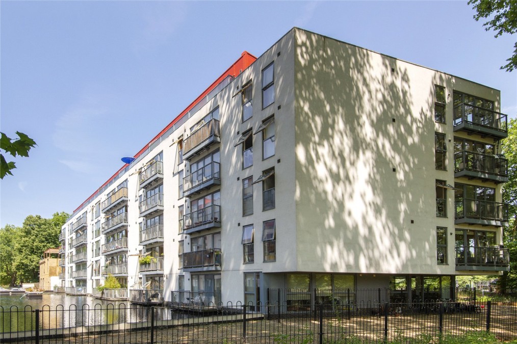 Paradise Park, E5