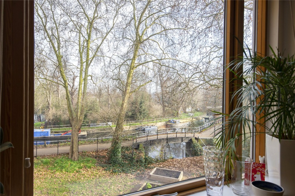 Image for Paradise Park, E5