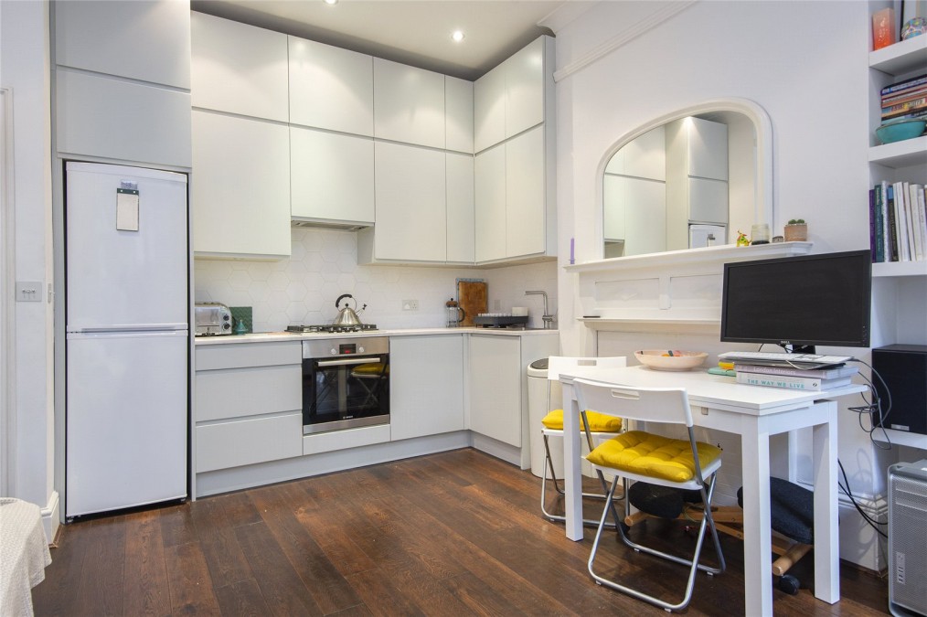 Kenninghall Road, E5