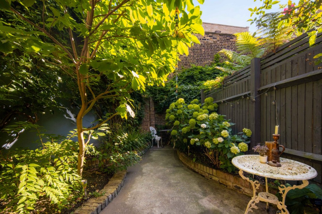Image for Mayola Road, E5
