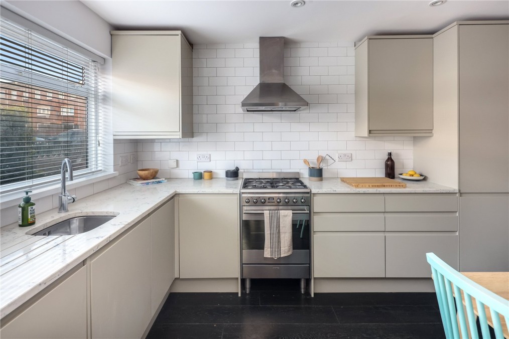 Tavistock Close, N16