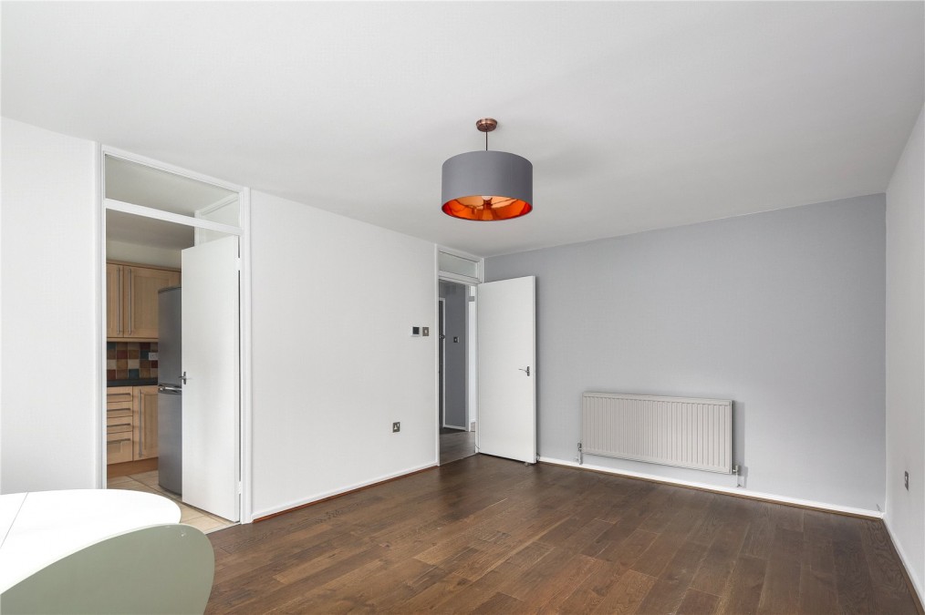 Regency Court, E9