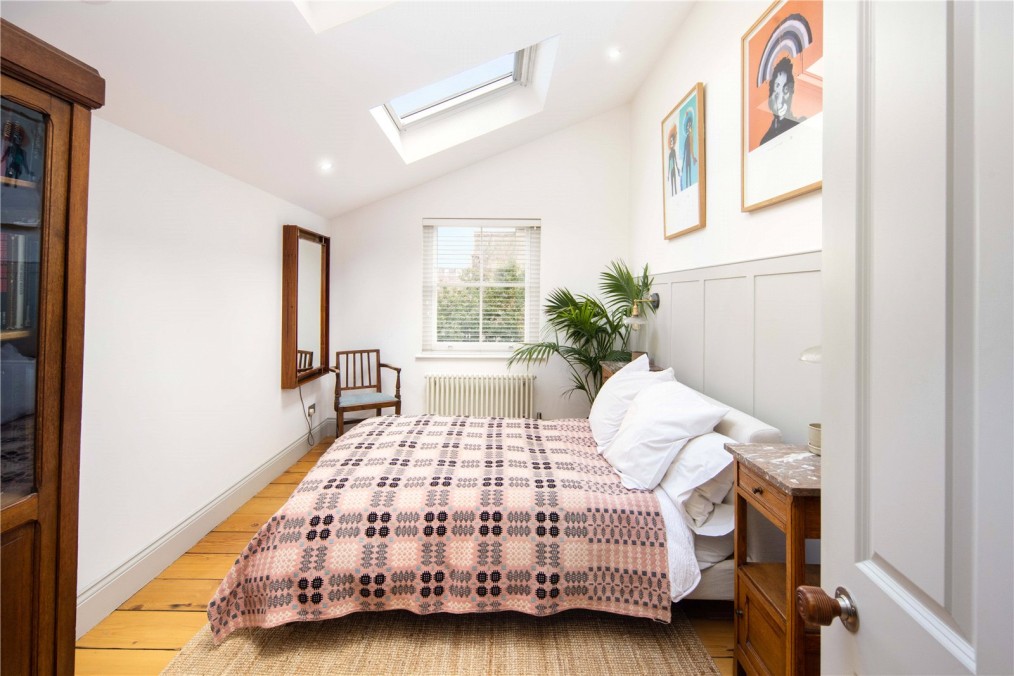 Elderfield Road, E5