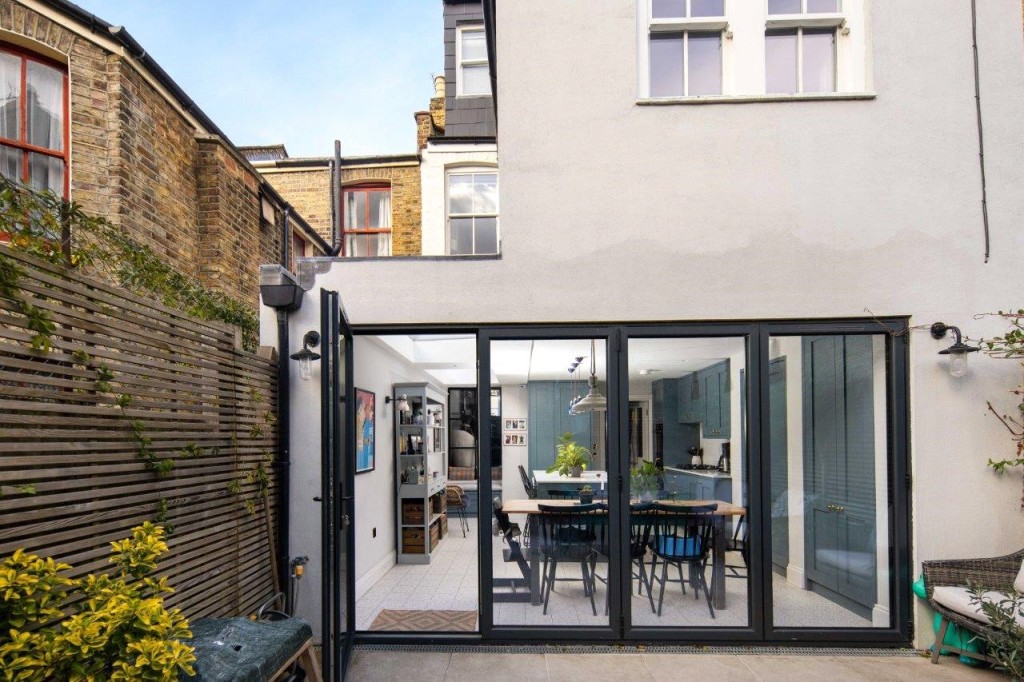 Image for Belgrade Road, N16