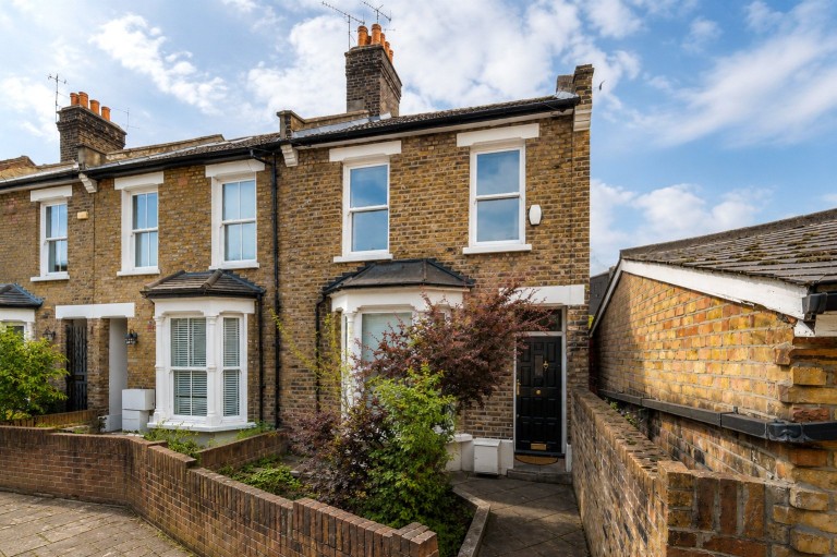 Bushberry Road, E9