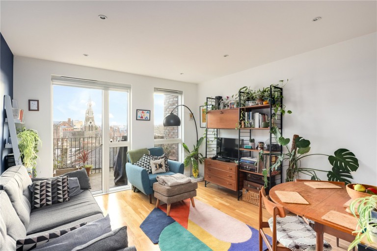 Martel Place, E8