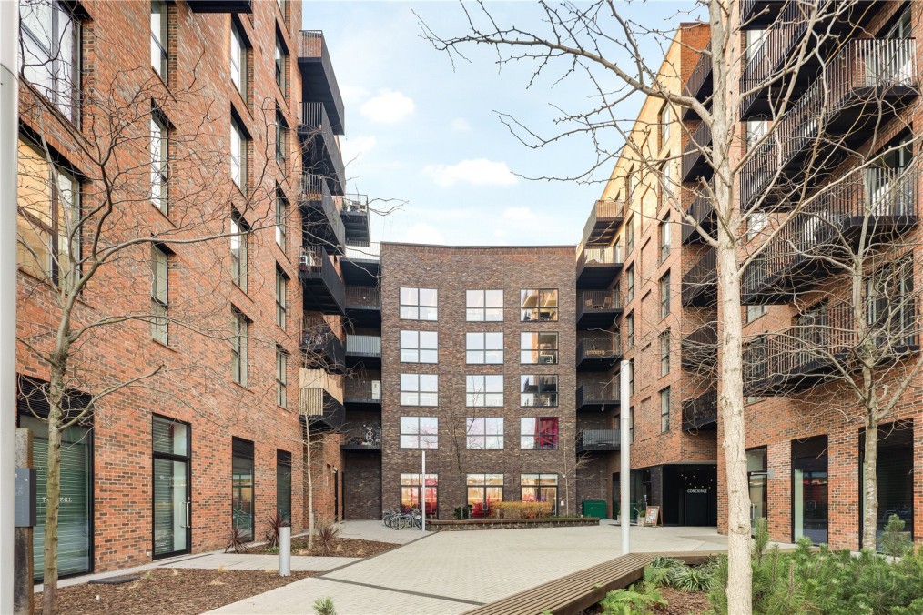 Martel Place, E8