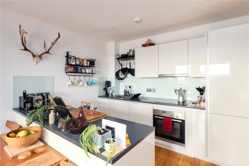 Martel Place, E8
